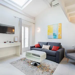 Agences Des Résidences - Rue Commandant André Cannes